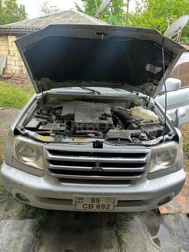 Mitsubishi Pajero io 2002, 150,000 km - 2.0 l - Şamaxı