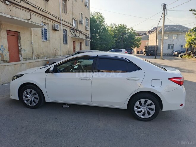 Toyota Corolla 2013, 263,000 km - 1.6 l - Bakı