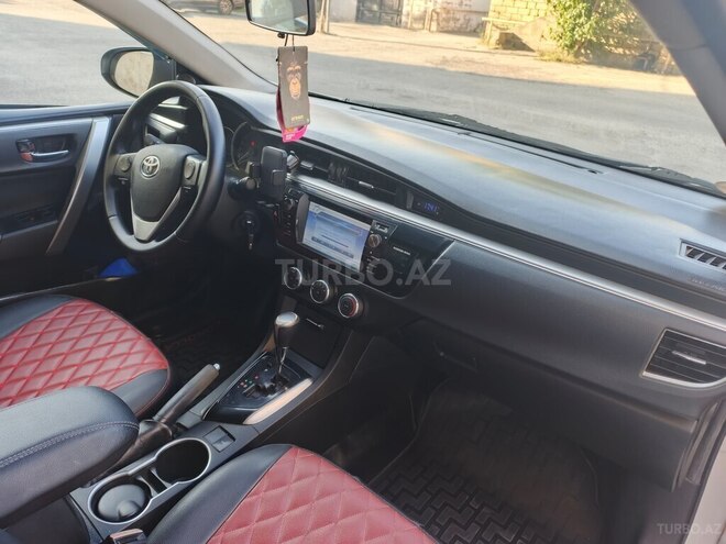 Toyota Corolla 2013, 263,000 km - 1.6 l - Bakı
