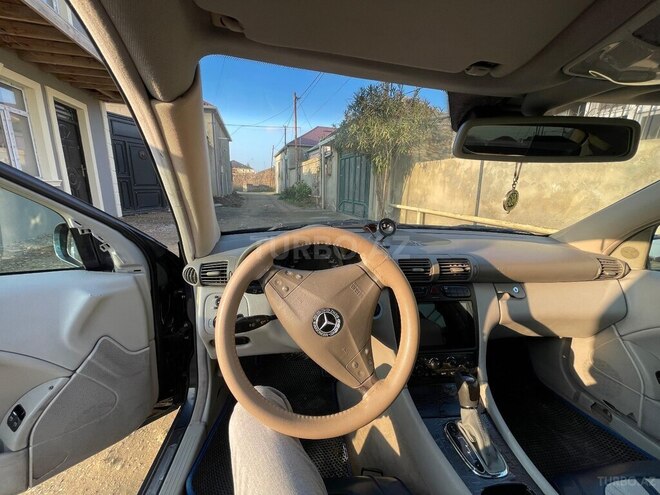Mercedes C 230 2002, 301,000 km - 1.8 l - Bakı