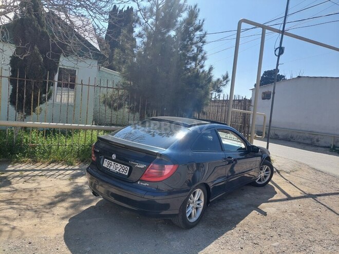 Mercedes C 230 2002, 301,000 km - 1.8 l - Bakı
