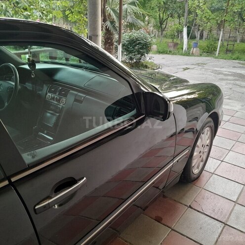 Mercedes E 240 1999, 317,256 km - 2.4 l - Göyçay