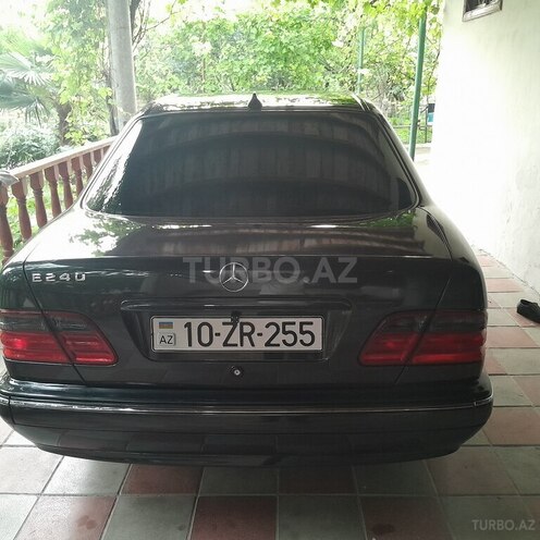 Mercedes E 240 1999, 317,256 km - 2.4 l - Göyçay