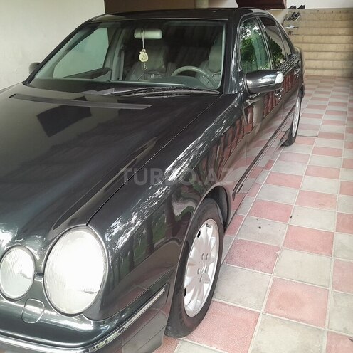 Mercedes E 240 1999, 317,256 km - 2.4 l - Göyçay