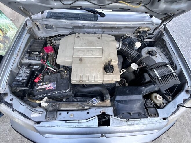 Mitsubishi Pajero io 1999, 239,840 km - 2.0 l - Bakı