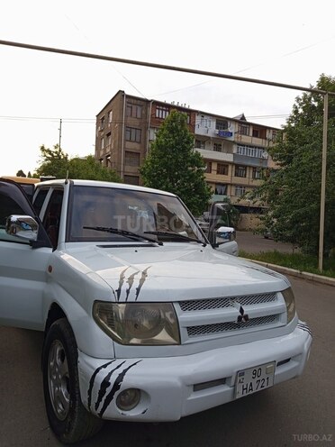 Mitsubishi Pajero io 2000, 200,000 km - 1.8 l - Gəncə