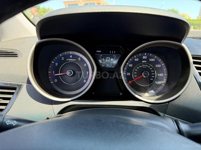Hyundai Elantra 2015, 226,918 km - 1.8 л - Bakı