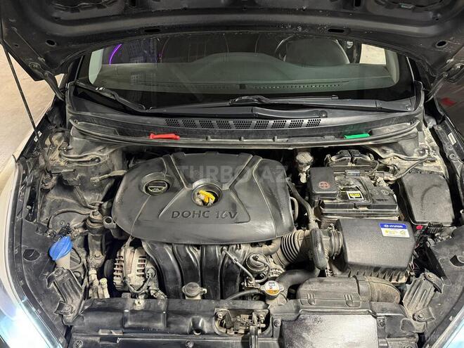 Hyundai Elantra 2015, 226,918 km - 1.8 л - Bakı