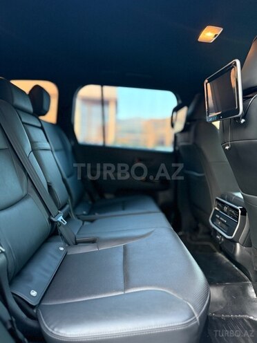 Toyota Land Cruiser-16