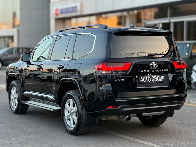 Toyota Land Cruiser-8