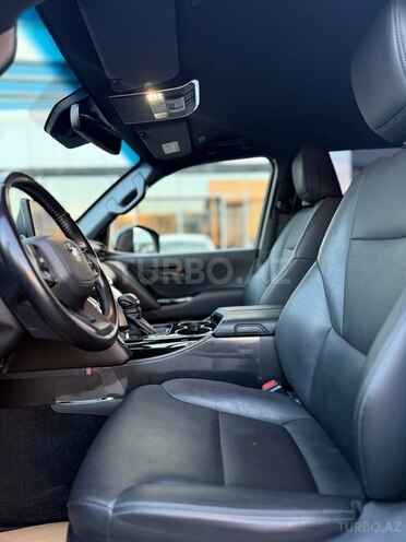 Toyota Land Cruiser-13