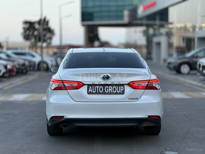 Toyota Camry-6