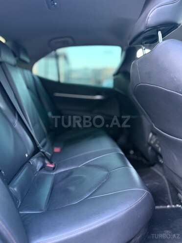 Toyota Camry-16