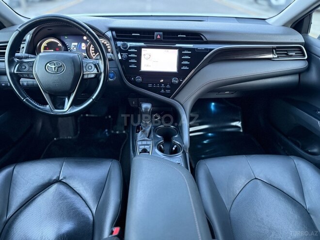 Toyota Camry-19