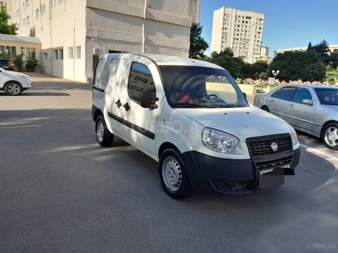 Fiat Doblo 2015, 299,999 km - 1.4 l - Bakı