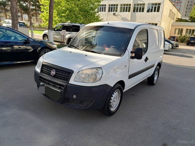 Fiat Doblo 2015, 299,999 km - 1.4 l - Bakı