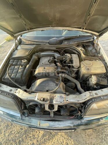 Mercedes C 200 1995, 285,000 km - 2.0 l - Bakı