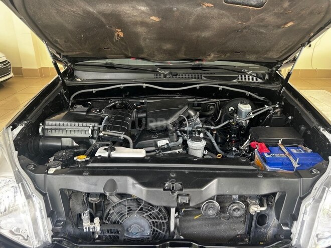 Toyota Land Cruiser Prado-7