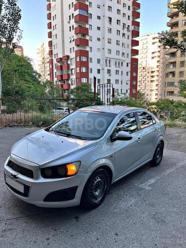 Chevrolet Aveo-3
