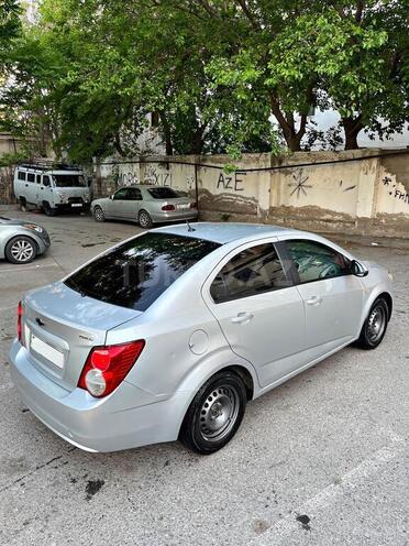 Chevrolet Aveo-4