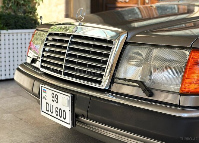 Mercedes E 230 1992, 360,000 km - 2.3 l - Bakı