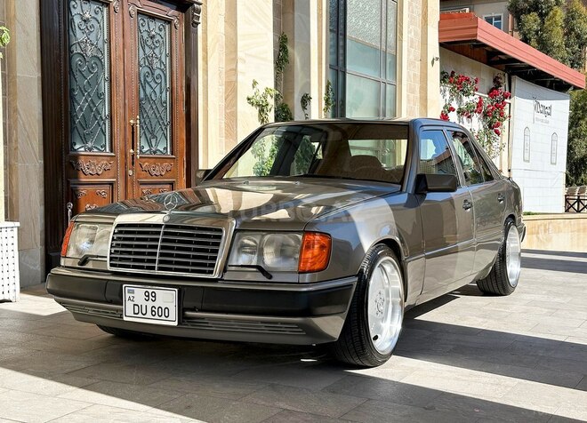 Mercedes E 230 1992, 360,000 km - 2.3 l - Bakı