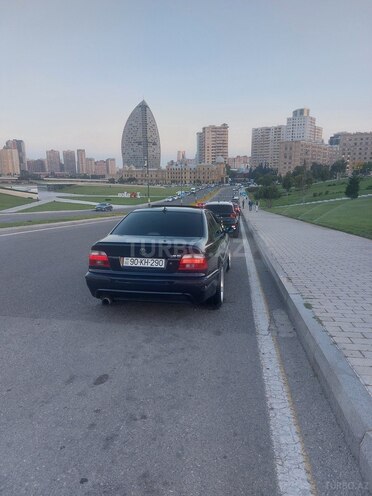 BMW 528 1999, 405,263 km - 2.8 l - Bakı