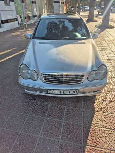 Mercedes C 200-1