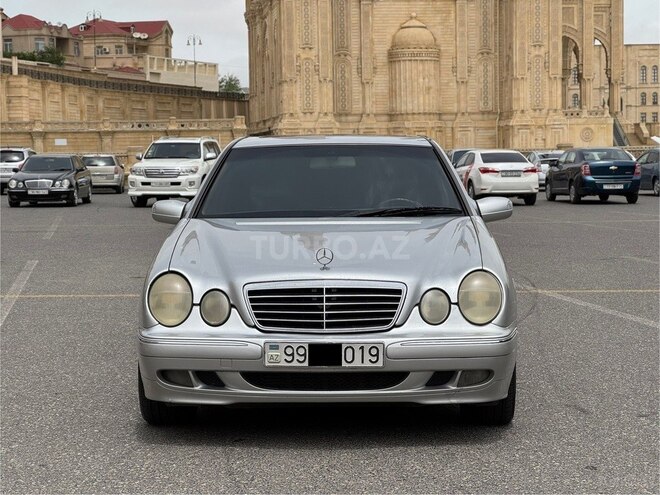 Mercedes E 270 2000, 300,000 km - 2.7 l - Bakı