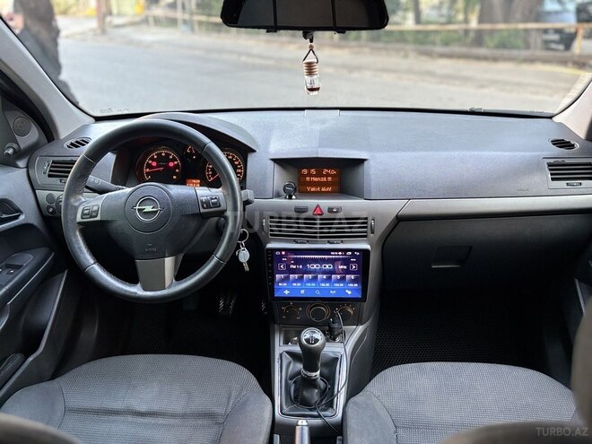 Opel Astra 2005, 276,000 km - 1.4 l - Bakı