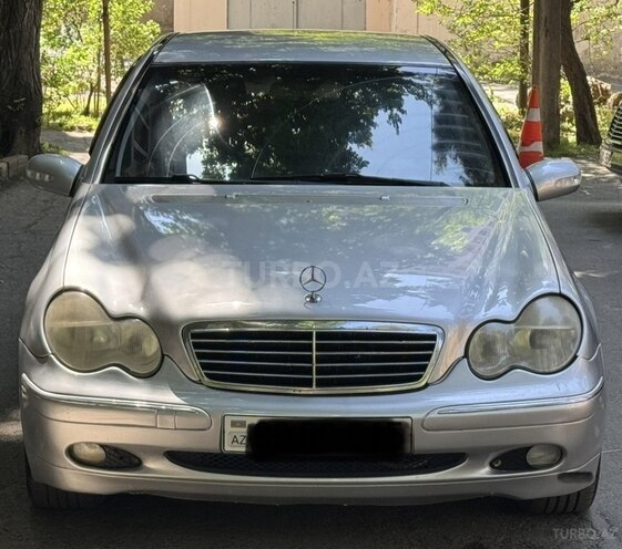 Mercedes C 240-1