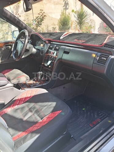 Mercedes E 300 1998, 682,000 km - 3.0 l - Bakı