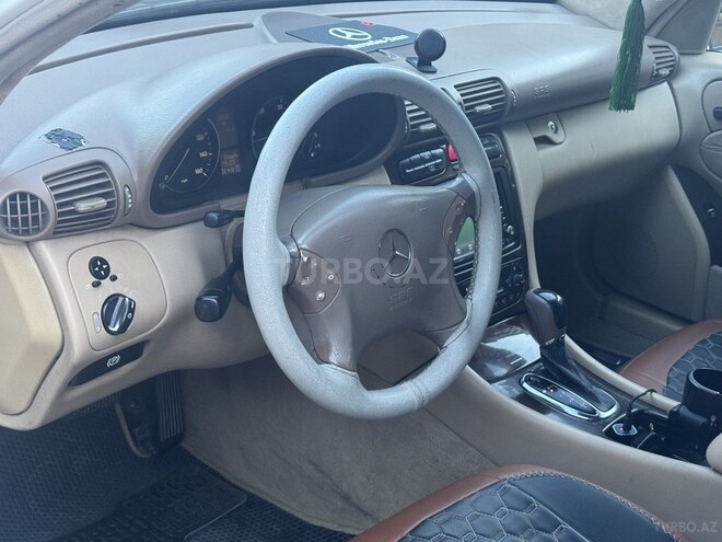 Mercedes C 240 2002, 290,000 km - 2.6 л - Bakı