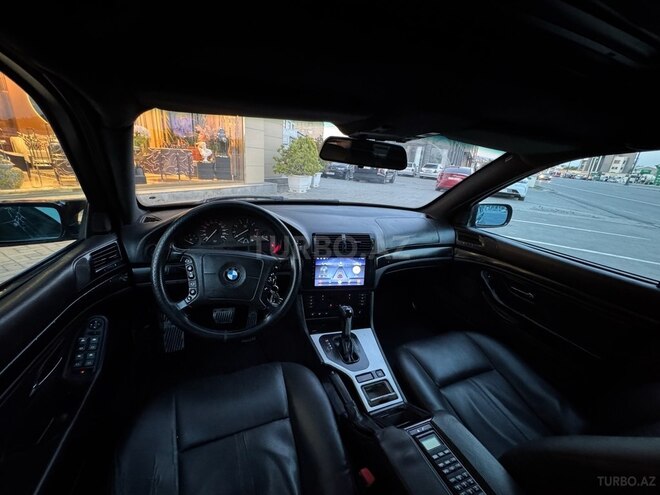 BMW 528 2000, 300,000 km - 2.8 л - Bakı