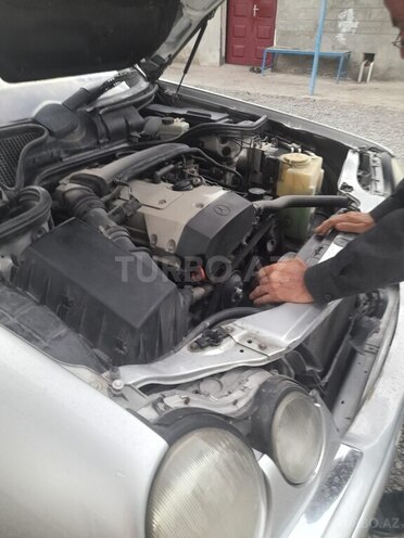 Mercedes E 200 1999, 324,000 km - 2.0 l - Ağdaş
