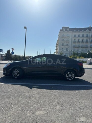 Hyundai Elantra 2019, 130,000 km - 1.6 l - Bakı