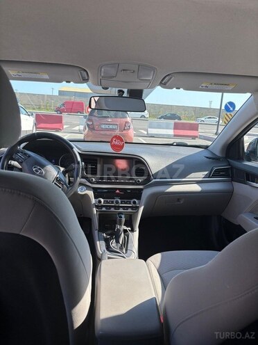Hyundai Elantra 2019, 130,000 km - 1.6 l - Bakı