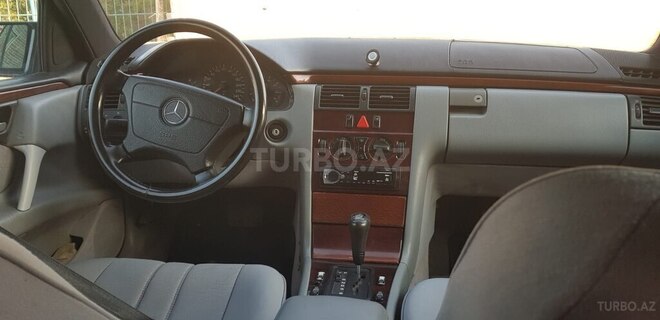 Mercedes E 230 1996, 539,000 km - 2.3 l - Bakı