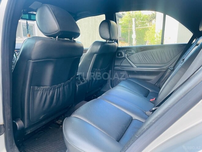 Mercedes E 220 d 2000, 356,824 km - 2.2 l - Bakı