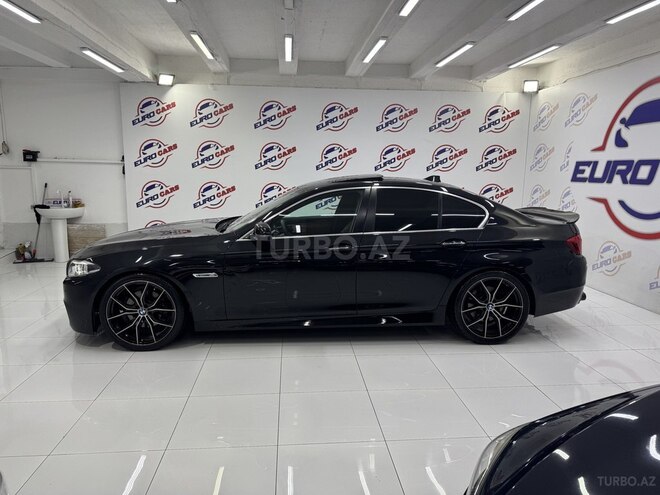 BMW 528-33