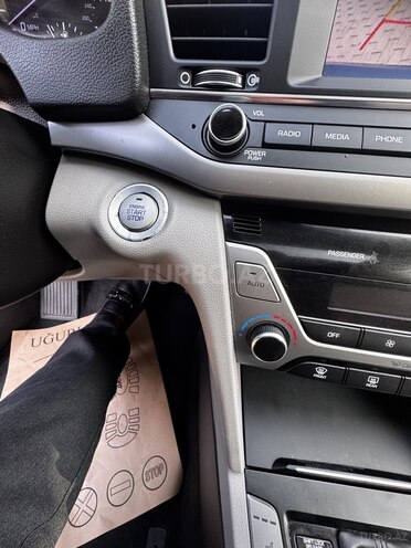 Hyundai Elantra 2018, 112,654 km - 2.0 l - Bakı