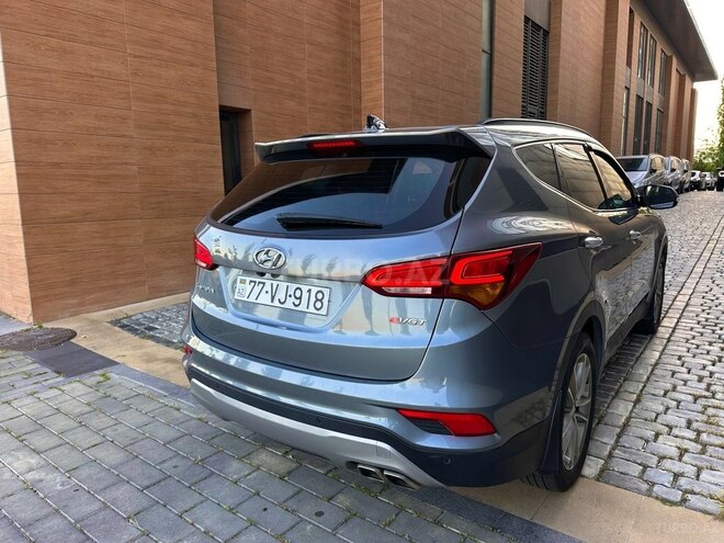 Hyundai Santa Fe-4