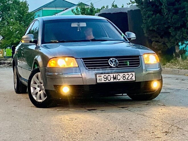 Volkswagen Passat 2004, 259,000 km - 2.0 l - Bakı