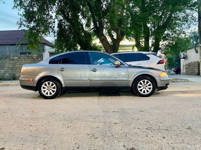 Volkswagen Passat 2004, 259,000 km - 2.0 l - Bakı