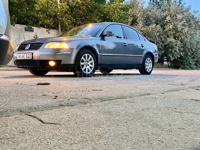 Volkswagen Passat 2004, 259,000 km - 2.0 l - Bakı