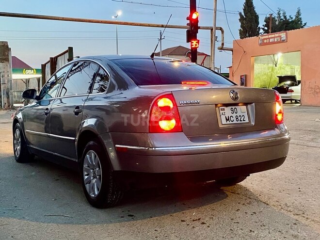 Volkswagen Passat 2004, 259,000 km - 2.0 l - Bakı