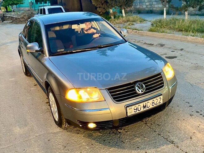 Volkswagen Passat 2004, 259,000 km - 2.0 l - Bakı