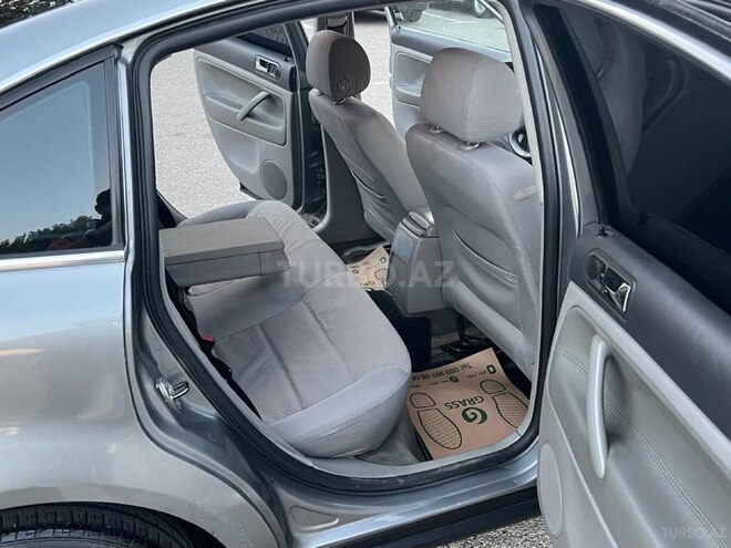 Volkswagen Passat 2004, 259,000 km - 2.0 l - Bakı