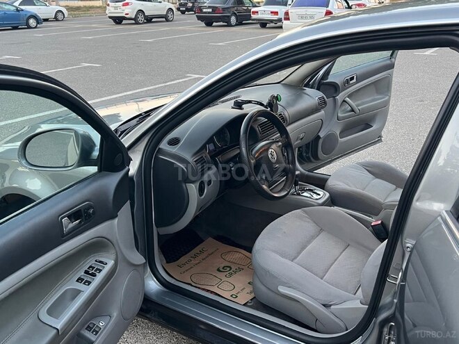 Volkswagen Passat 2004, 259,000 km - 2.0 l - Bakı