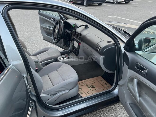 Volkswagen Passat 2004, 259,000 km - 2.0 l - Bakı